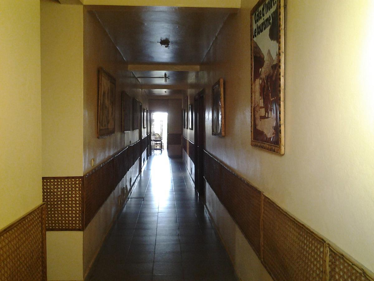 Hotel Le Pollet Sassandra Kültér fotó